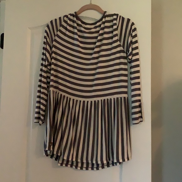 Matilda Jane ladies shirt, like new, size M - Picture 4 of 4